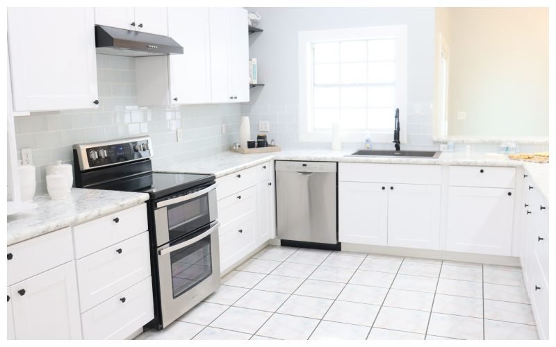 Café dishwasher installed in a modern kitchen